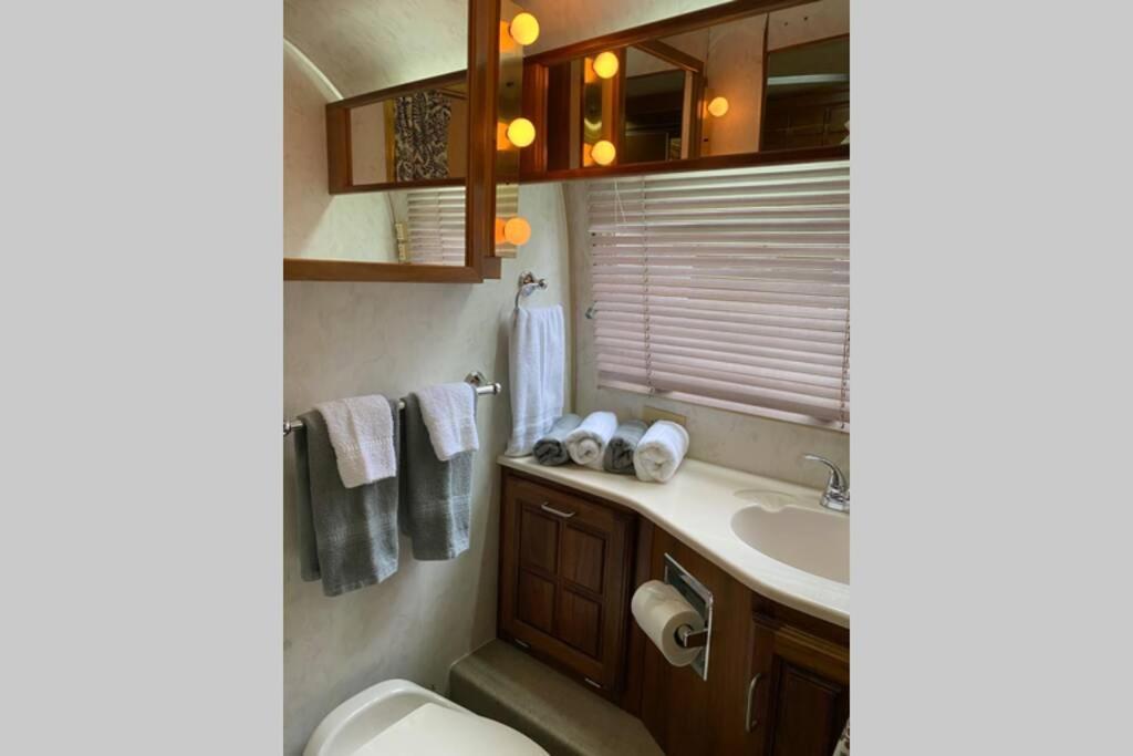 Beautiful Airstream, Beaufort Sc-Enjoy The Journey Екстериор снимка
